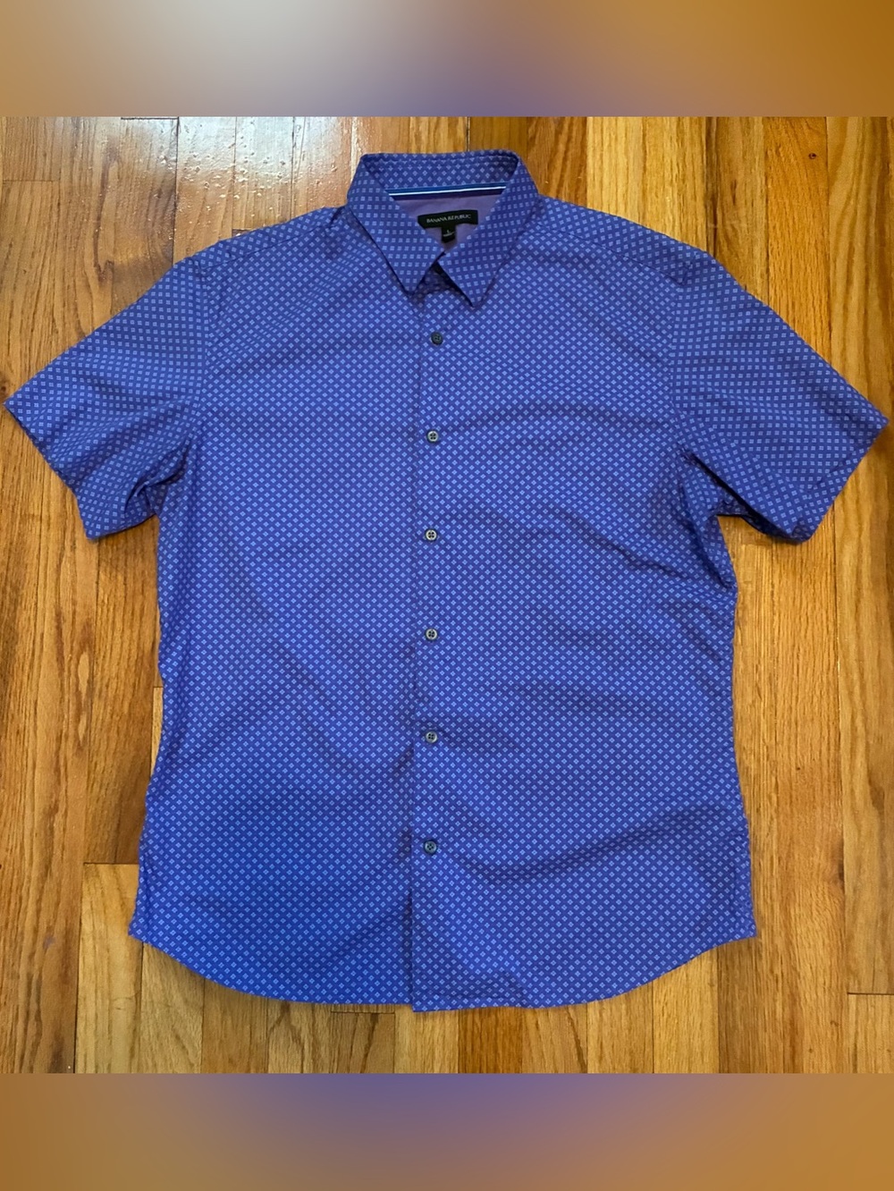 Banana Republic Violet Short Sleeve Button Down Geo Pattern Shirt Men’s Size L